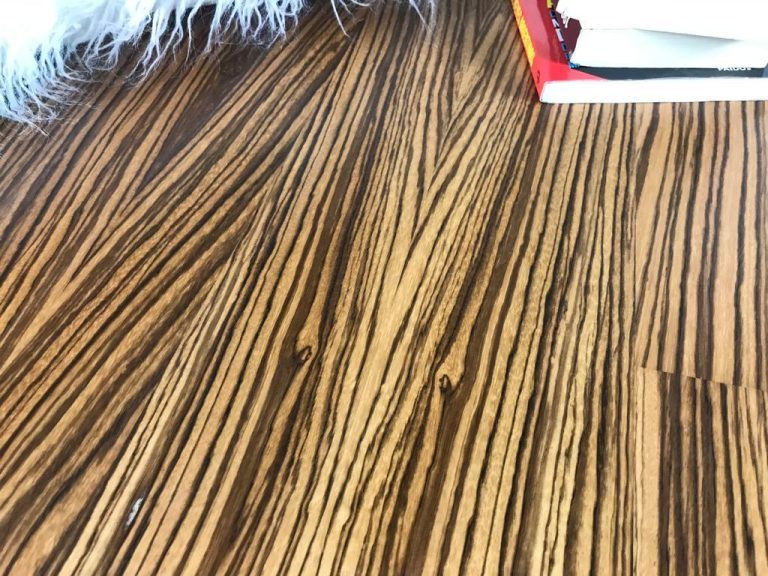 Tarima de madera Zebrano