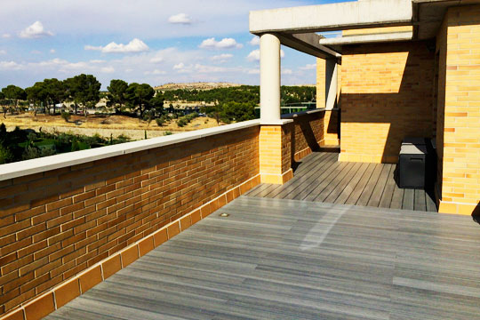 tarima de exterior sintetica Deckron misty Grey