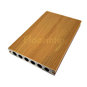 tarima exterior Deckron de madera sintética color teca resistente